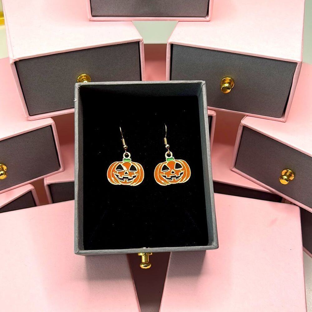 NWT Jack O Lantern Dangle Earrings Halloween Pumpkin Jewelry - Picture 2 of 4